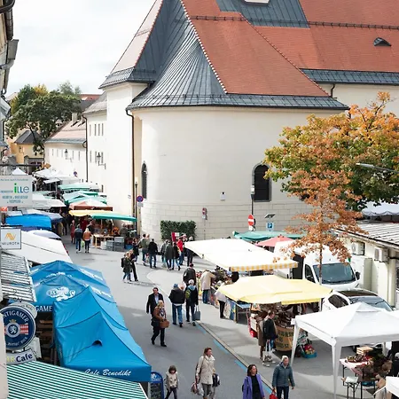Themarketflat Schoene Im Stadtzentrum アパート クラーゲンフルト